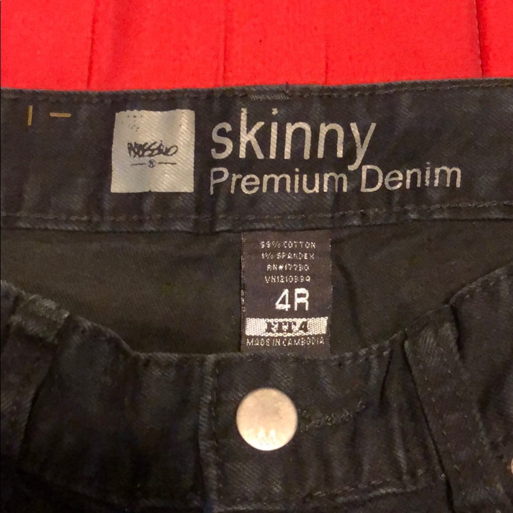 Mossimo Jeans - Picture 6 of 7